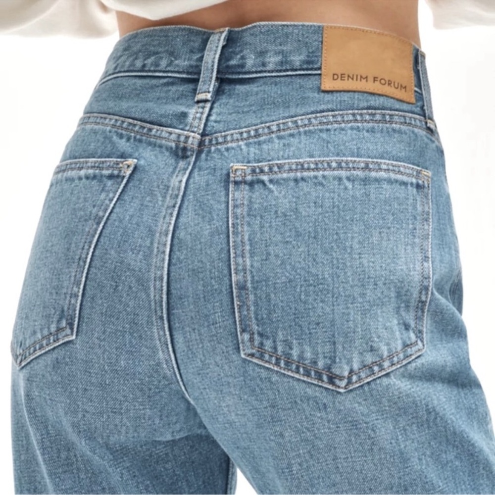 Aritzia Denim Forum Marianne Mid Loose Flare 32L size 27 Medium Wash - Picture 4 of 12